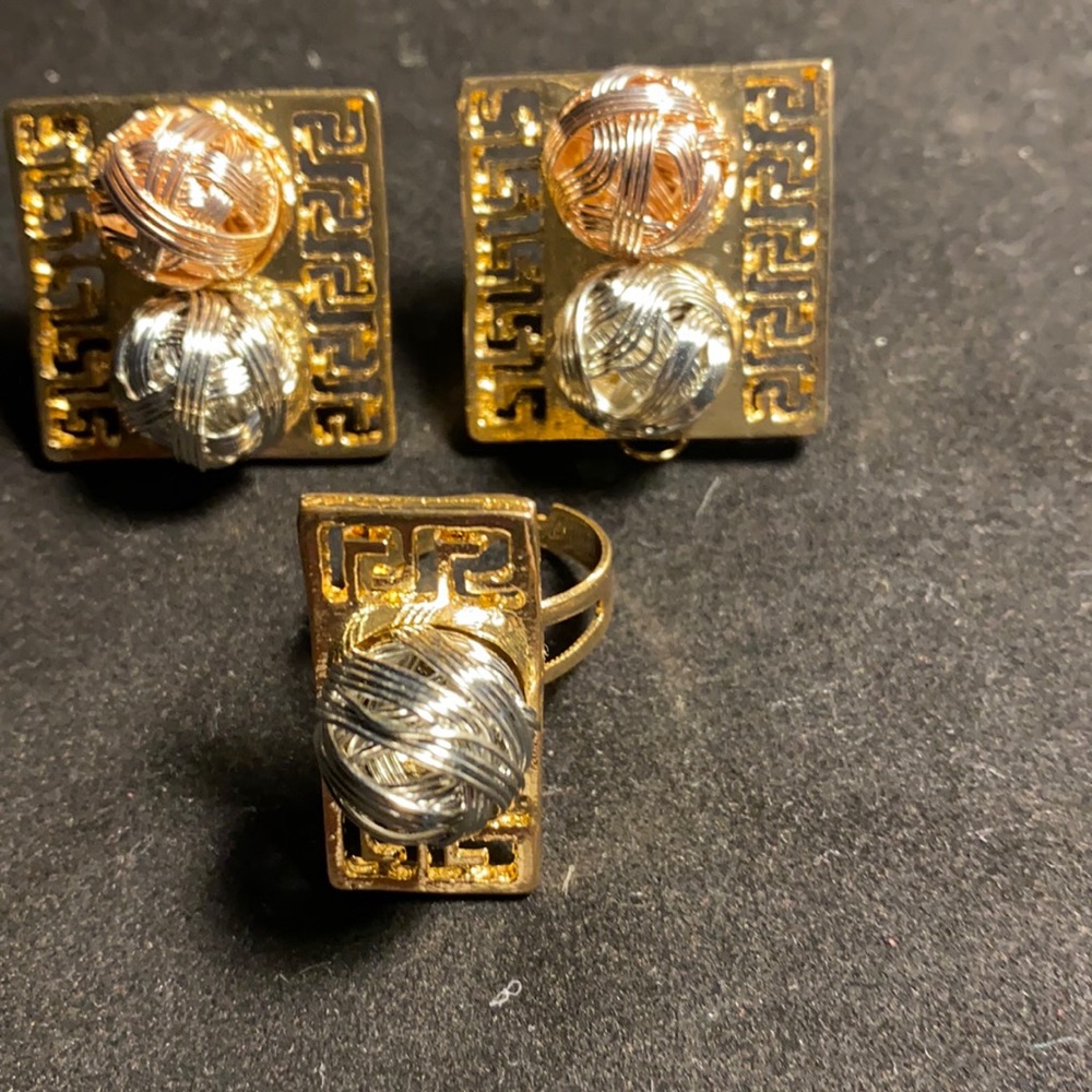 Earring and ring set